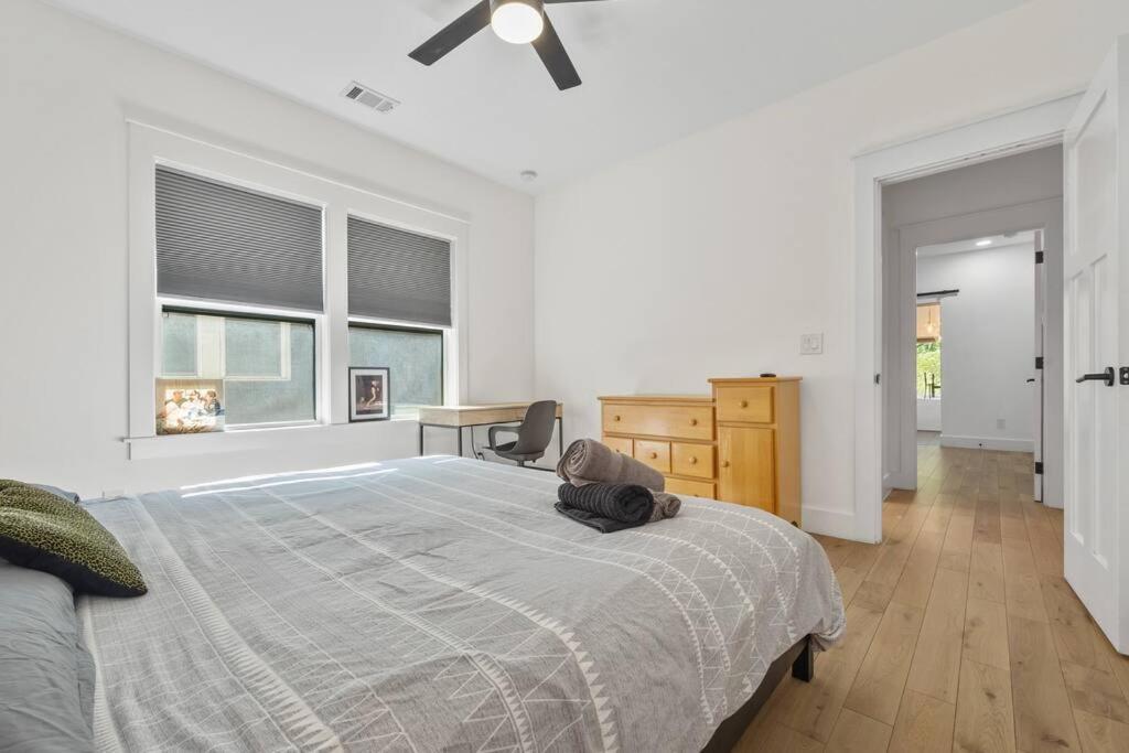 Designer Home: King Beds, Luxe Bath+Free Parking! Atlanta Extérieur photo
